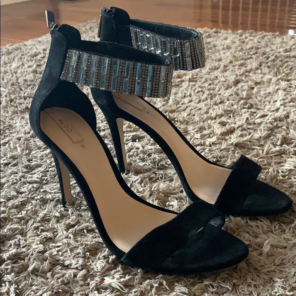 Aldo rhinestone ankle strap stilettos 🖤